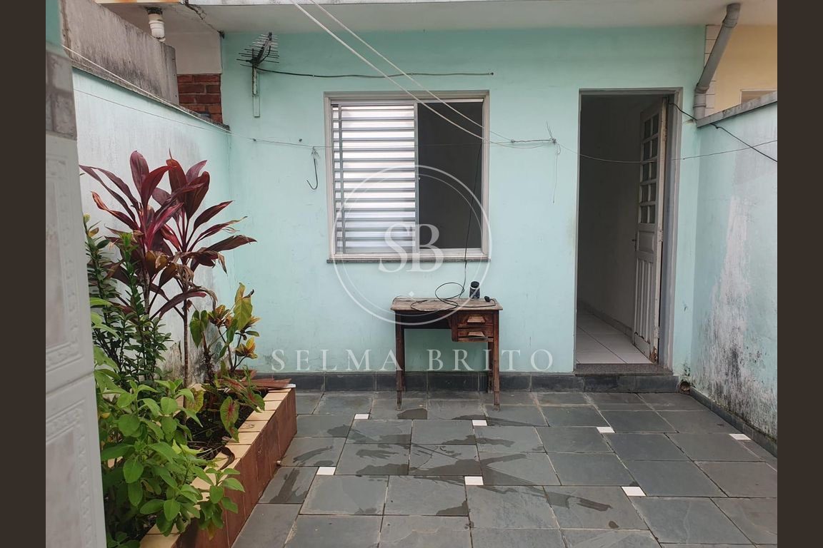 Casa de 2 dormitórios na Vila Vera