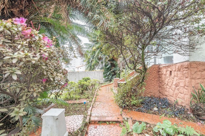Casa de 229 m² no Bosque da Saúde