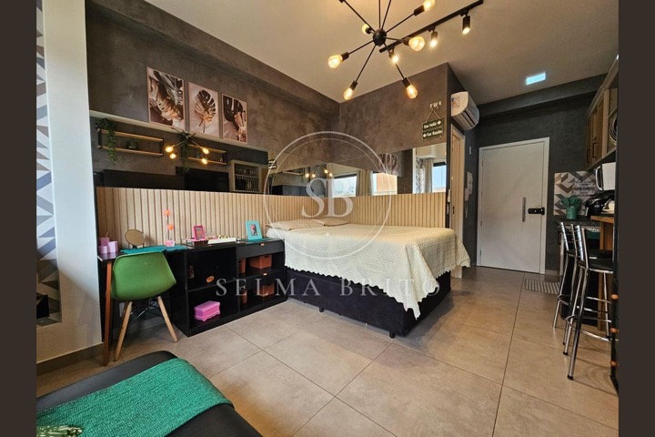 Studio mobiliado no Arch Home